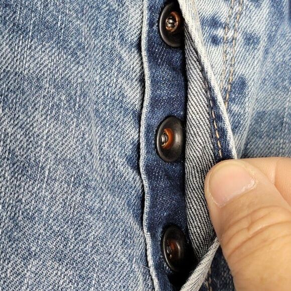 Todd Snyder Men's Slim Fit Jeans 28 x 32 100% Cotton Light Distressed Blue Denim - Picture 10 of 12